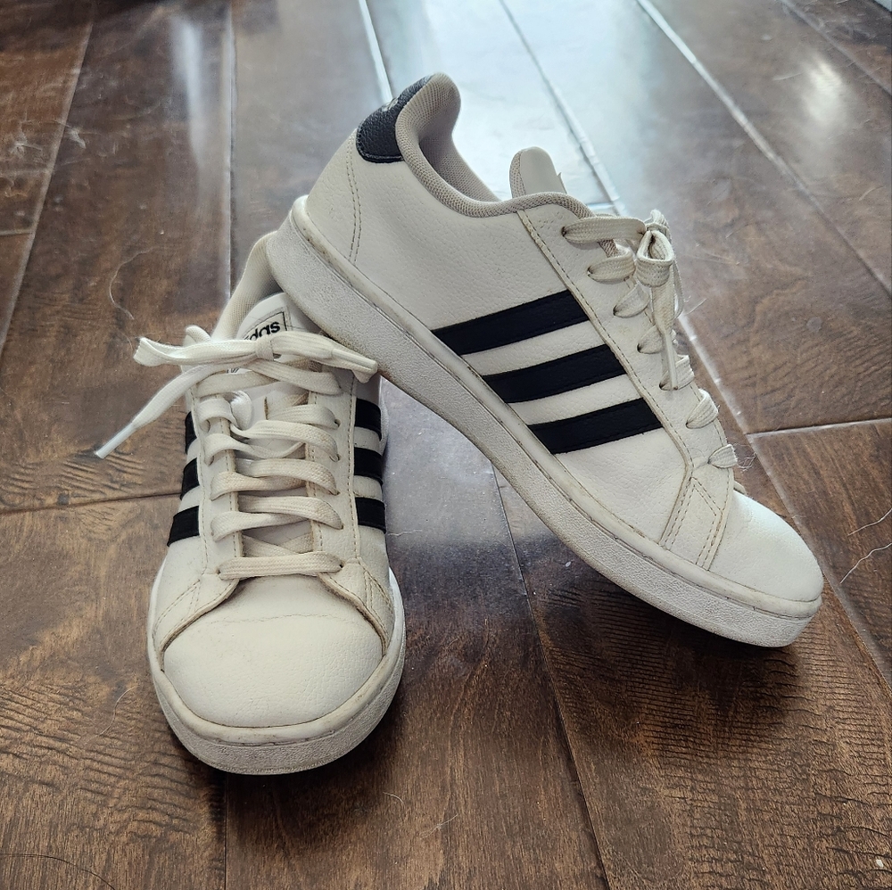 Grand court Adidas